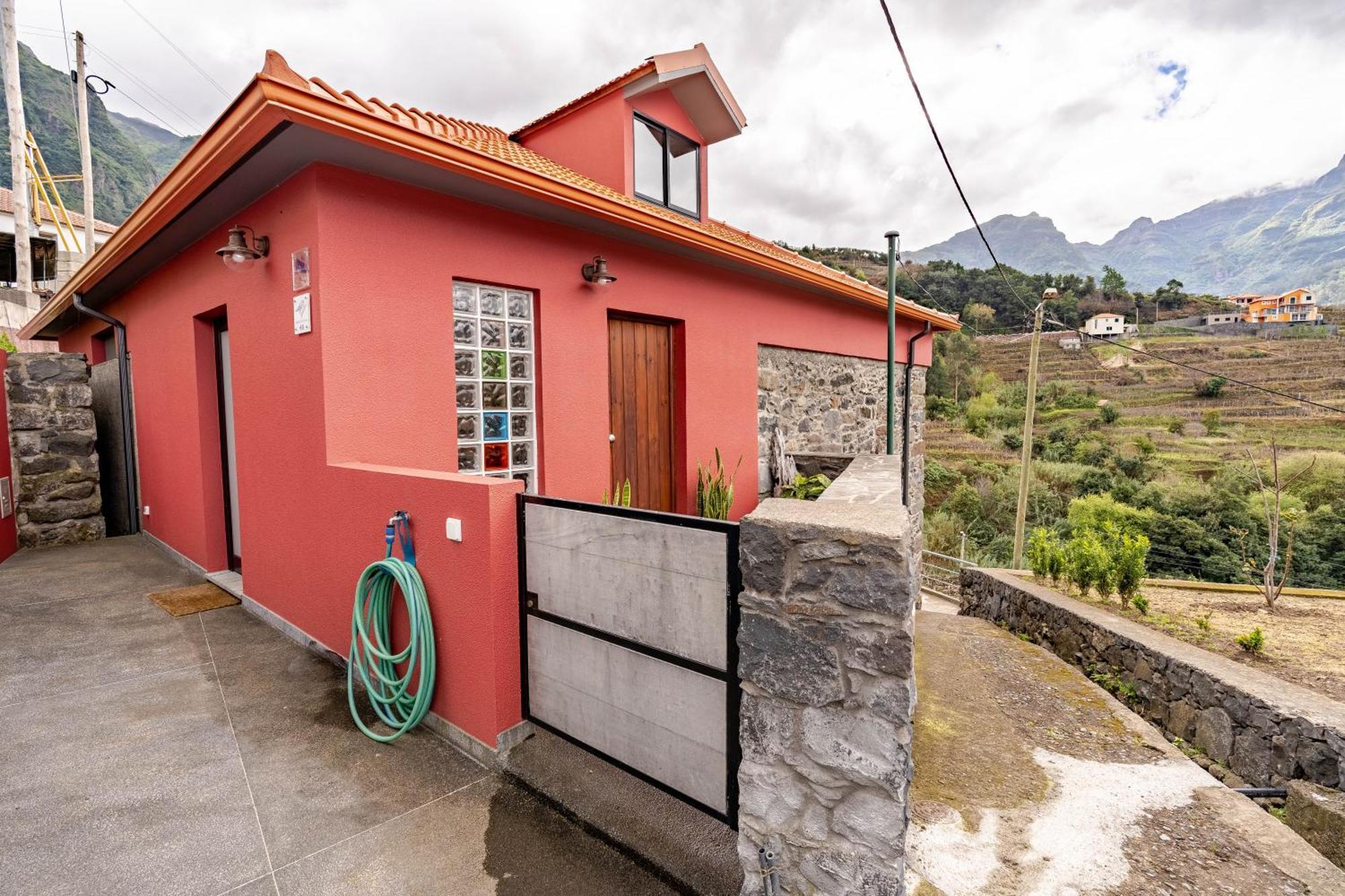 Madeira Bird House - House In The Mountains With Garden Vila São Vicente Exterior foto